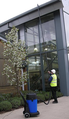 Commercial gutter cleaning in Kent, Sussex, Surrey, Essex and London